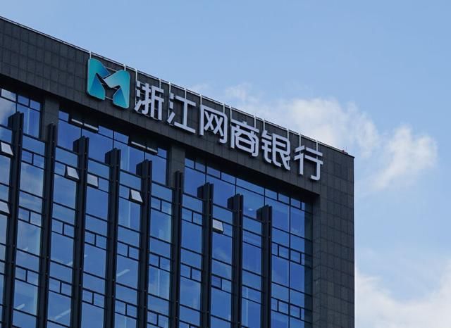 2025网贷充会员才下款，盘点五个征信花综合评分不足能下款的